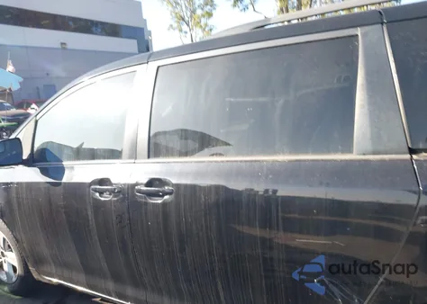 2017 Toyota Sienna Le 8 Passenger from USA, damaged, VIN 5TDKZ3DC3HS839654